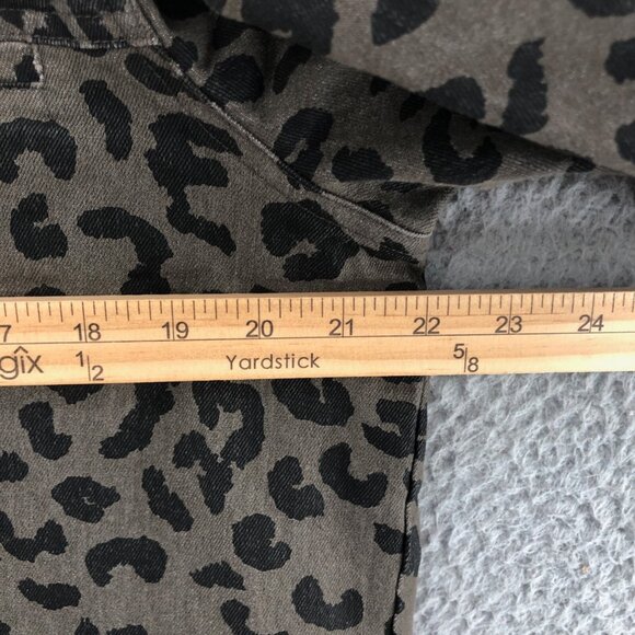 UMGEE Jacket Womens Medium Gray Leopard Print Denim Snap Pockets Everyday Casual - Picture 7 of 9